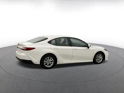 Used 2025 Toyota Camry LE image 15