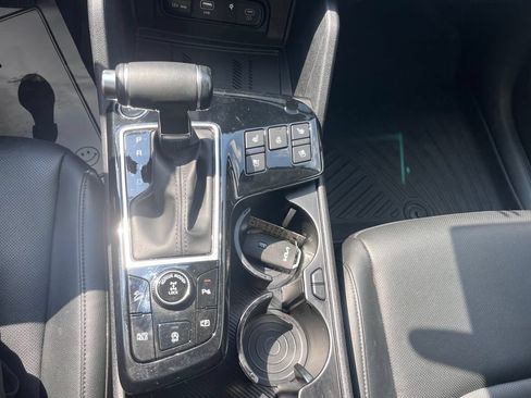 Certified 2025 Kia Sportage SX AWD/4WD image 18