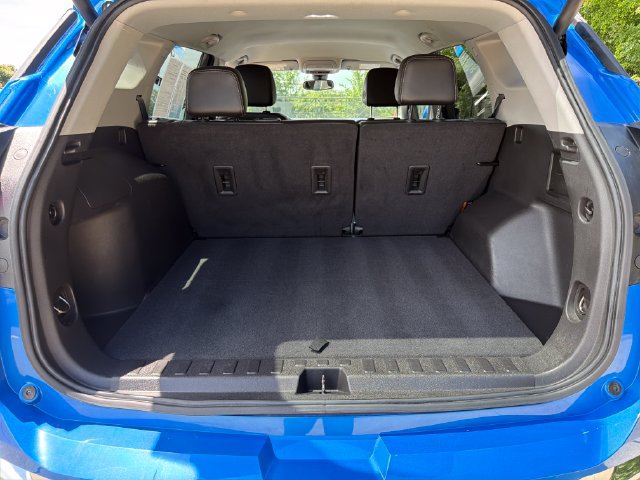 Used 2024 GMC Terrain SLT FWD image 26