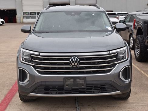 Used 2024 Volkswagen Atlas SE FWD image 3