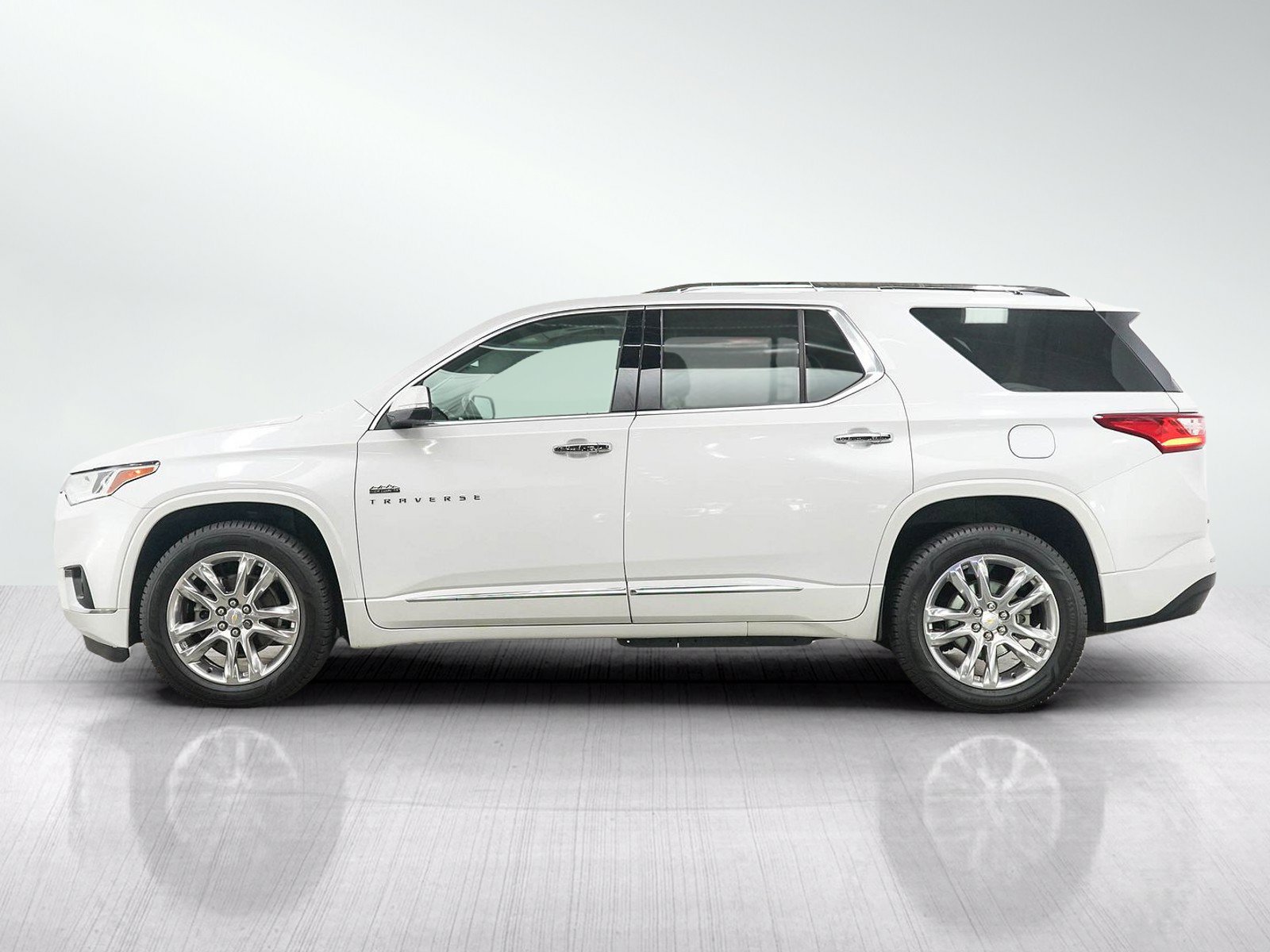 Used 2021 Chevrolet Traverse High Country AWD/4WD image 2