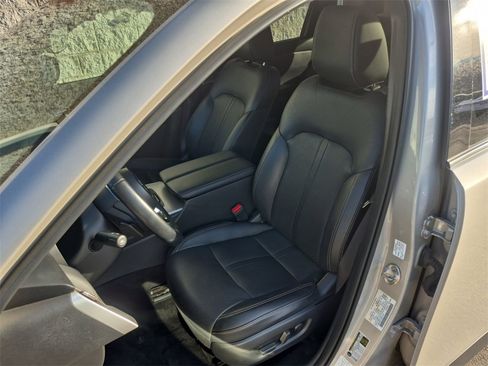 Used 2024 MAZDA CX-90 3.3 Turbo w/ Preferred Plus image 17