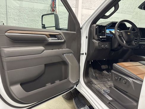New 2026 Chevrolet Silverado 3500 High Country w/ Technology Package image 14