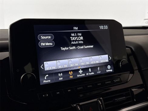 Used 2024 Nissan Pathfinder SL image 23