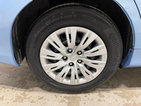 Used 2014 Toyota Camry LE FWD image 7