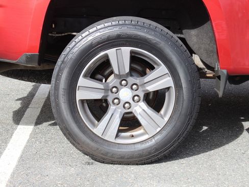 Used 2015 Chevrolet Colorado LT w/ Luxury Package image 35