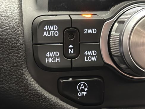 Used 2025 RAM 1500 Laramie w/ Sport Appearance Package AWD/4WD image 34