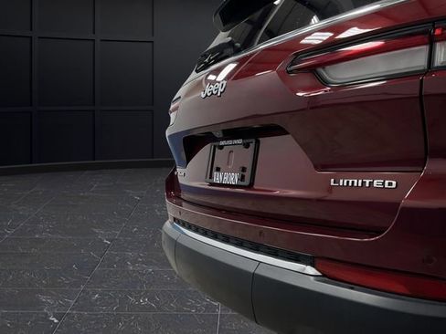 Used 2021 Jeep Grand Cherokee L Limited image 35