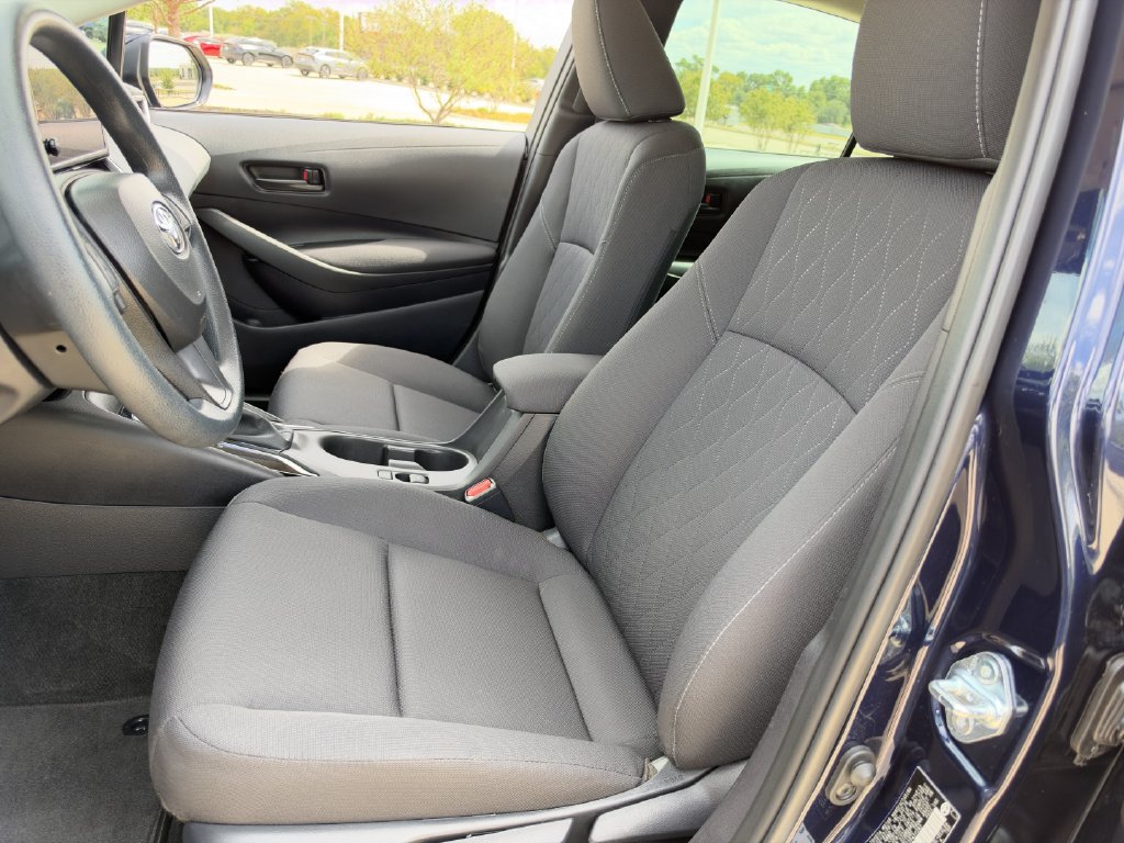 Used 2026 Toyota Corolla LE FWD image 24