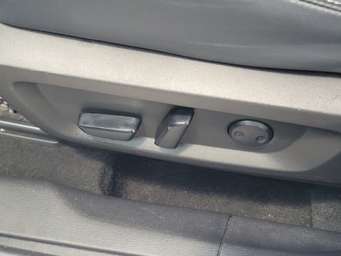 Used 2024 Mitsubishi Outlander SE FWD image 13
