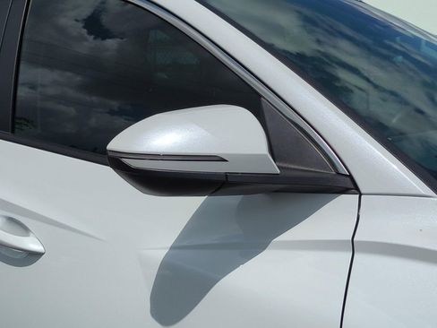 Certified 2025 Hyundai Tucson SEL AWD/4WD image 11