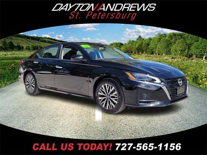 Used 2023 Nissan Altima 2.5 SV