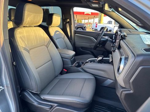 Used 2026 Chevrolet Colorado ZR2 image 13