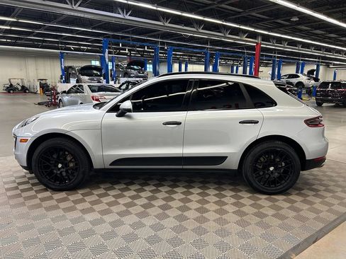 Used 2017 Porsche Macan S w/ Premium Package Plus AWD/4WD image 8