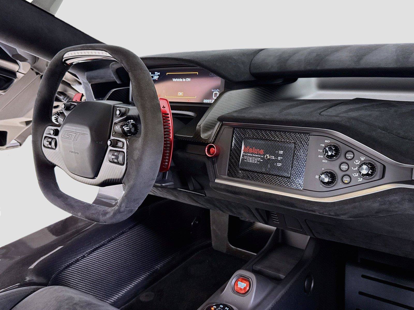 Used 2018 Ford GT RWD image 29