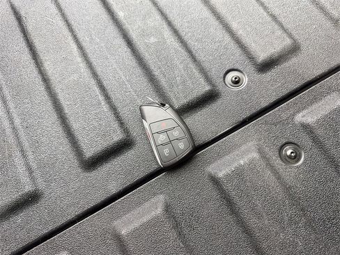 Used 2025 GMC Sierra 1500 AT4 image 83