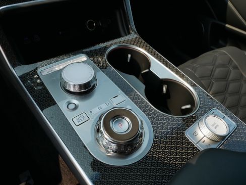 New 2025 Genesis GV80 3.5T e-SC image 9