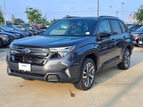 New 2026 Subaru Forester Touring AWD/4WD image 3