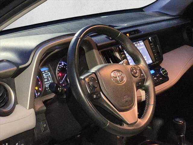 Used 2018 Toyota RAV4 XLE FWD image 9