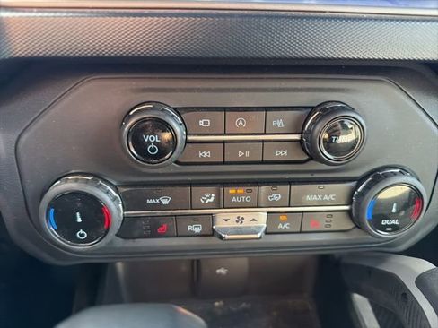 Used 2022 Ford Bronco Outer Banks AWD/4WD image 19
