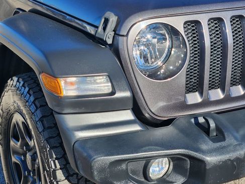 Used 2020 Jeep Wrangler Unlimited Sport image 9