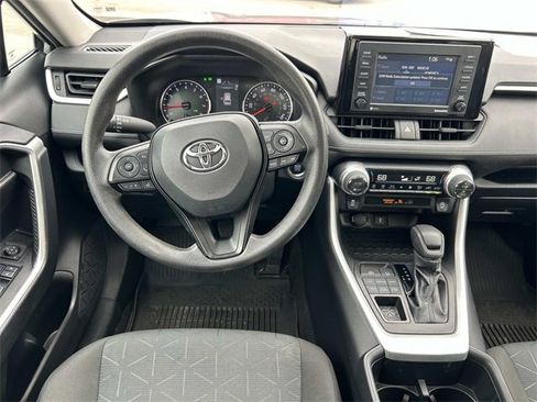 Used 2022 Toyota RAV4 XLE image 14