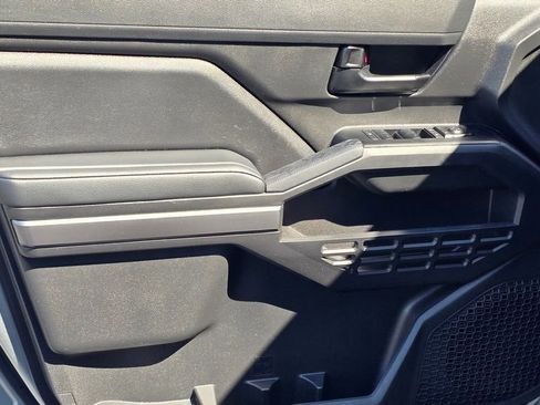 Used 2024 Toyota Tacoma SR5 image 13