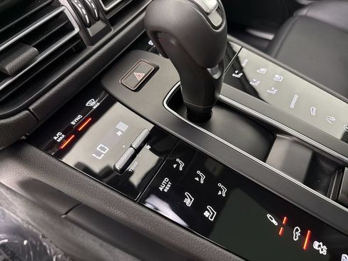 Certified 2023 Porsche Macan S AWD/4WD image 30