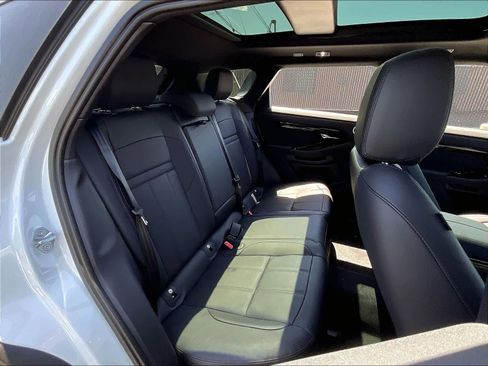 New 2026 Land Rover Range Rover Evoque S image 27