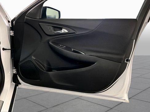 Certified 2022 Chevrolet Malibu LS FWD image 21