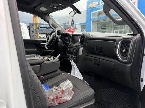 Used 2020 Chevrolet Silverado 2500 LT w/ Convenience Package image 11