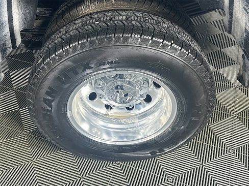 New 2025 RAM 3500 Limited image 17