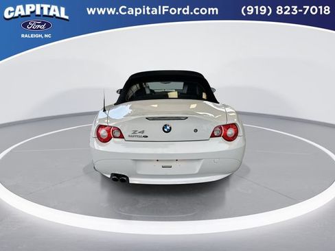 Used 2005 BMW Z4 2.5i RWD image 7