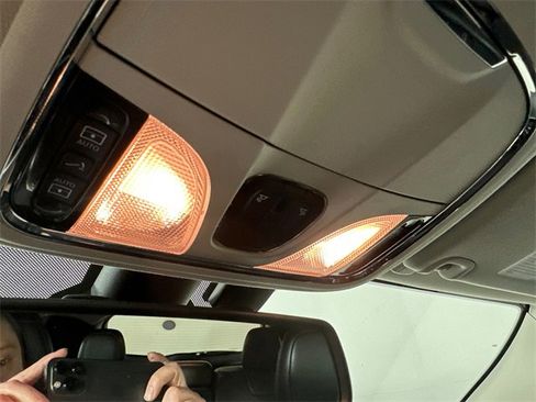 Used 2015 Jeep Cherokee Trailhawk w/ Comfort/Convenience Group image 34