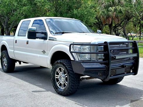 Used 2016 Ford F250 Platinum AWD/4WD image 3