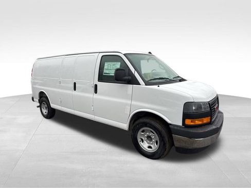 New 2026 GMC Savana 3500 Extended w/ Driver Convenience Package RWD image 3