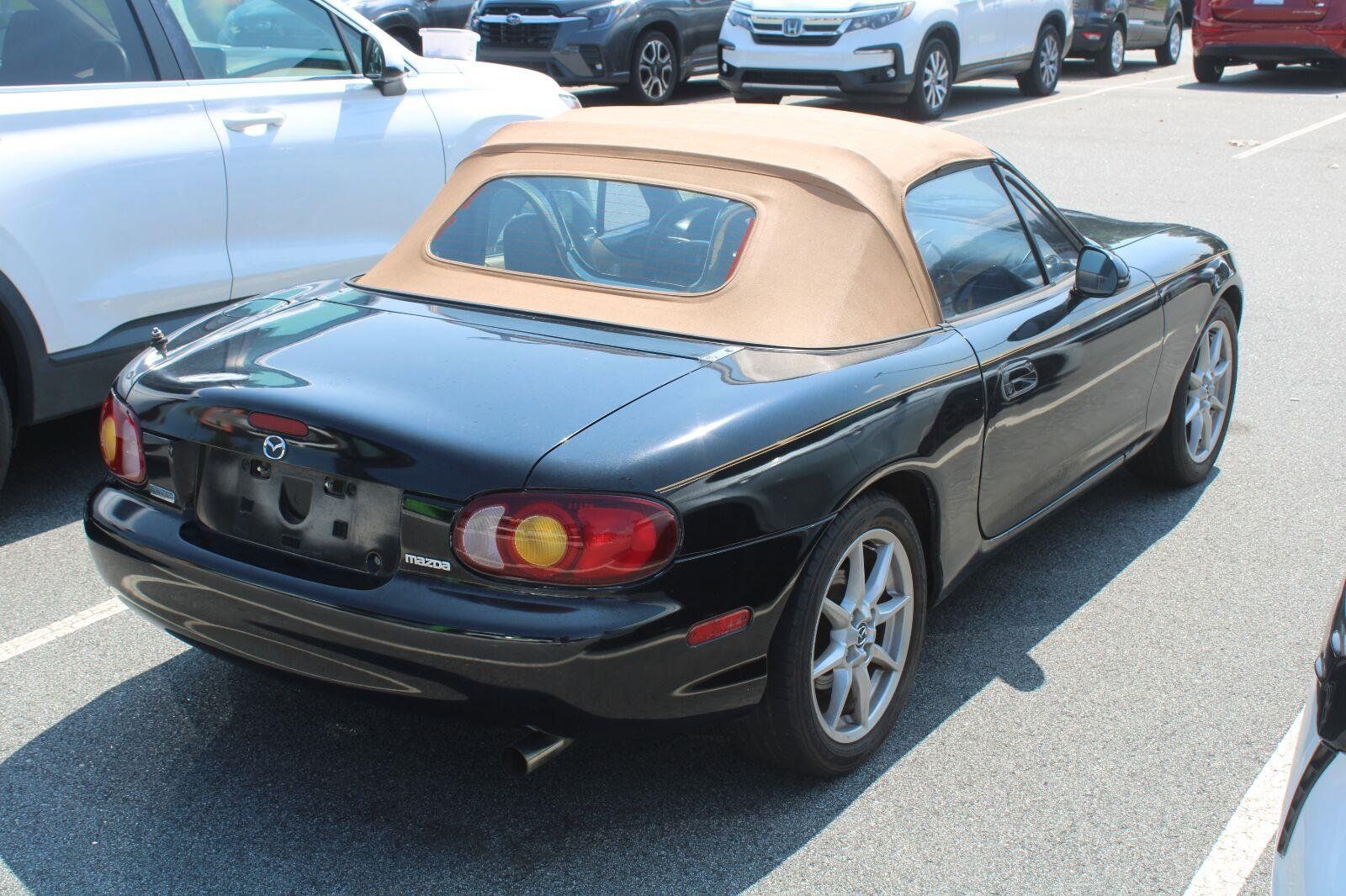 Used 1999 MAZDA MX-5 Miata RWD image 5