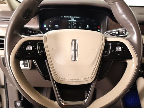 Used 2021 Lincoln Aviator Reserve w/ Equipment Group 201A RWD image 3