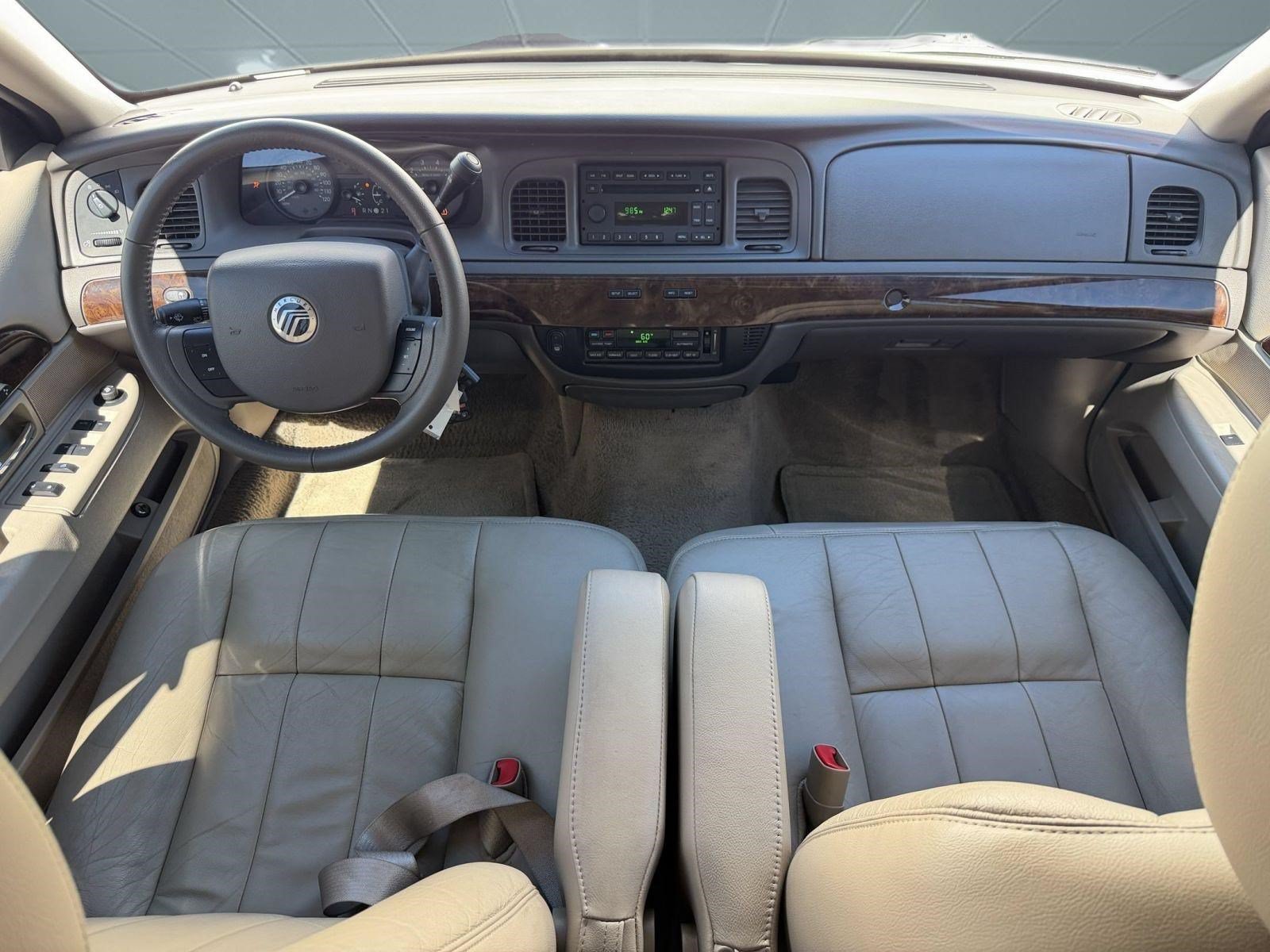 Used 2011 Mercury Grand Marquis LS RWD image 14