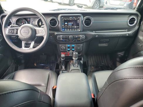Used 2023 Jeep Wrangler Rubicon image 18