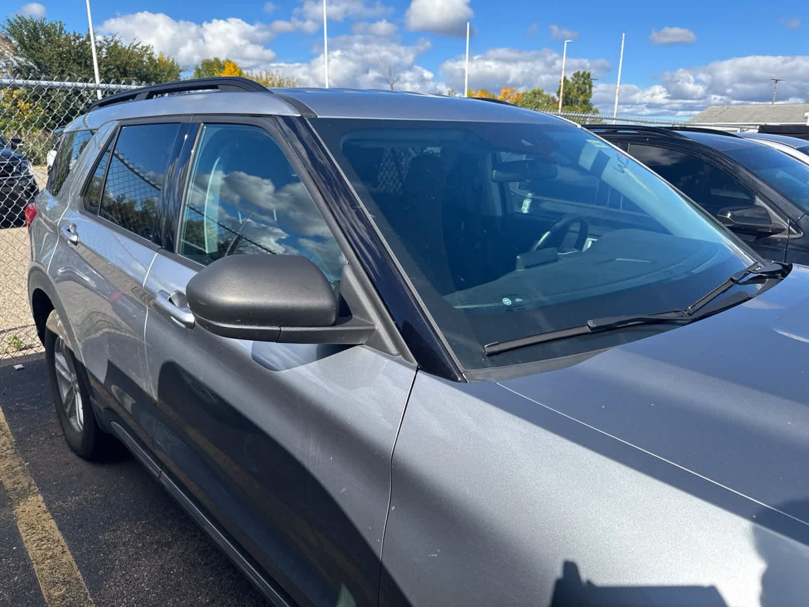 Used 2021 Ford Explorer XLT AWD/4WD image 7
