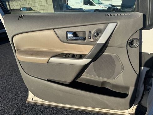 Used 2014 Ford Edge Limited image 24