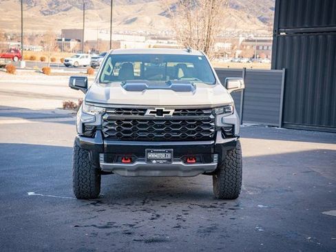 Used 2024 Chevrolet Silverado 1500 ZR2 w/ Technology Package image 2