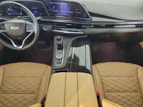 Certified 2024 Cadillac Escalade Sport w/ LPO, ONYX Package image 16