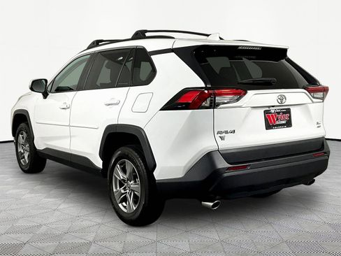 Used 2024 Toyota RAV4 XLE AWD/4WD image 4