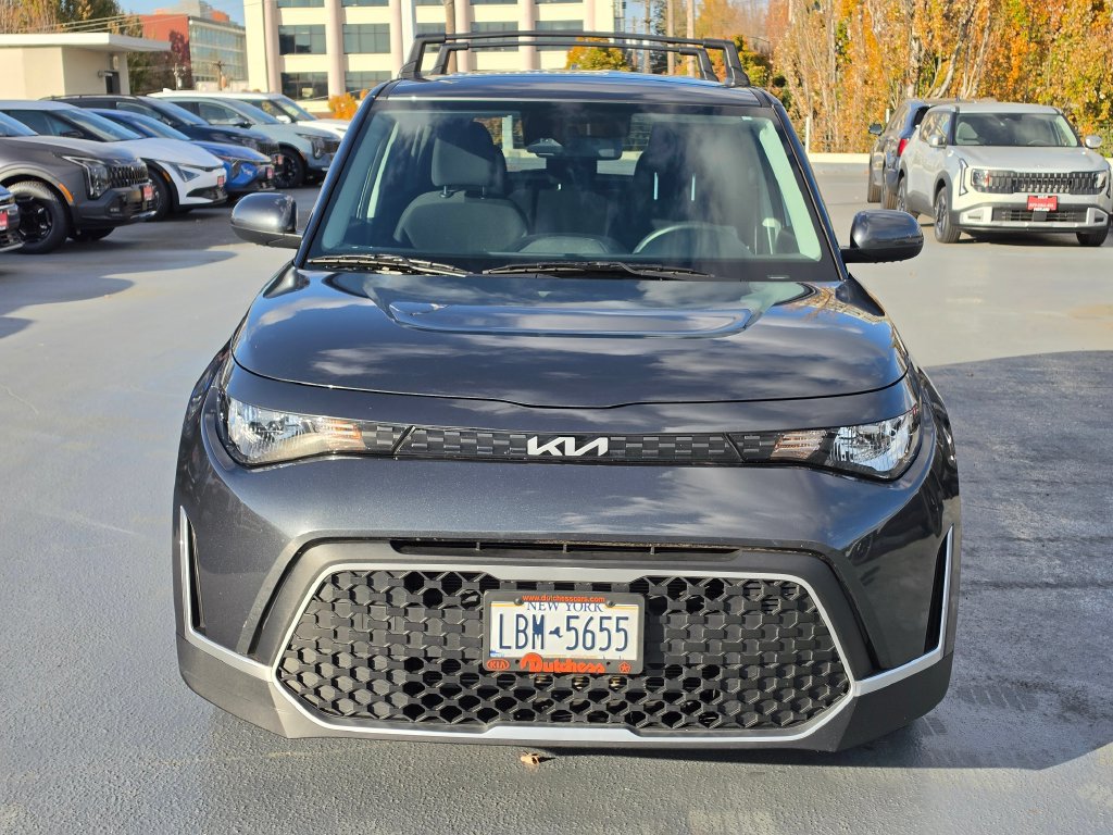 Certified 2023 Kia Soul LX w/ LX Technology Package FWD image 8
