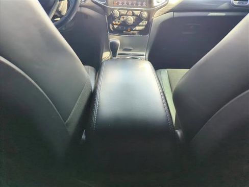 Used 2022 Jeep Grand Cherokee Laredo X RWD image 20