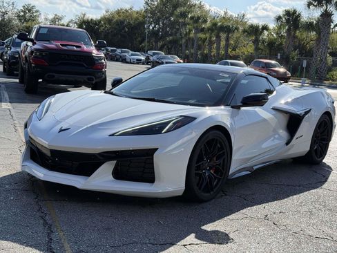 Used 2024 Chevrolet Corvette Z06 w/ Stealth Interior Trim Package image 7