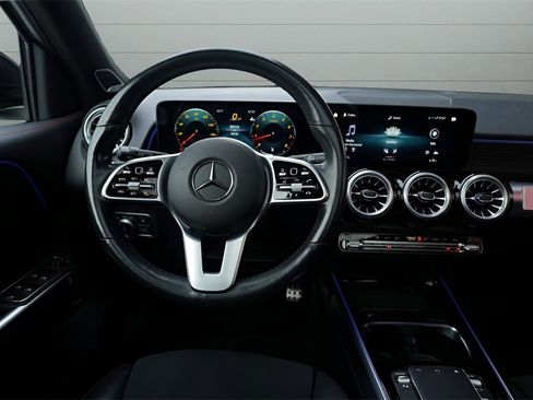 Used 2023 Mercedes-Benz GLB 250 image 42