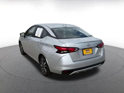 Used 2025 Nissan Versa SV FWD image 12